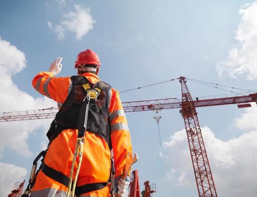 نقش آموزش اپراتور تاورکرین در کاهش حوادث و بهره‌وری پروژه‌ها